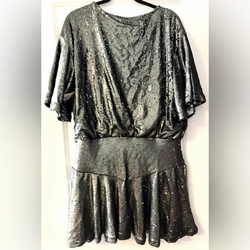 Manuka Sequins Mini In Grey gunmetal